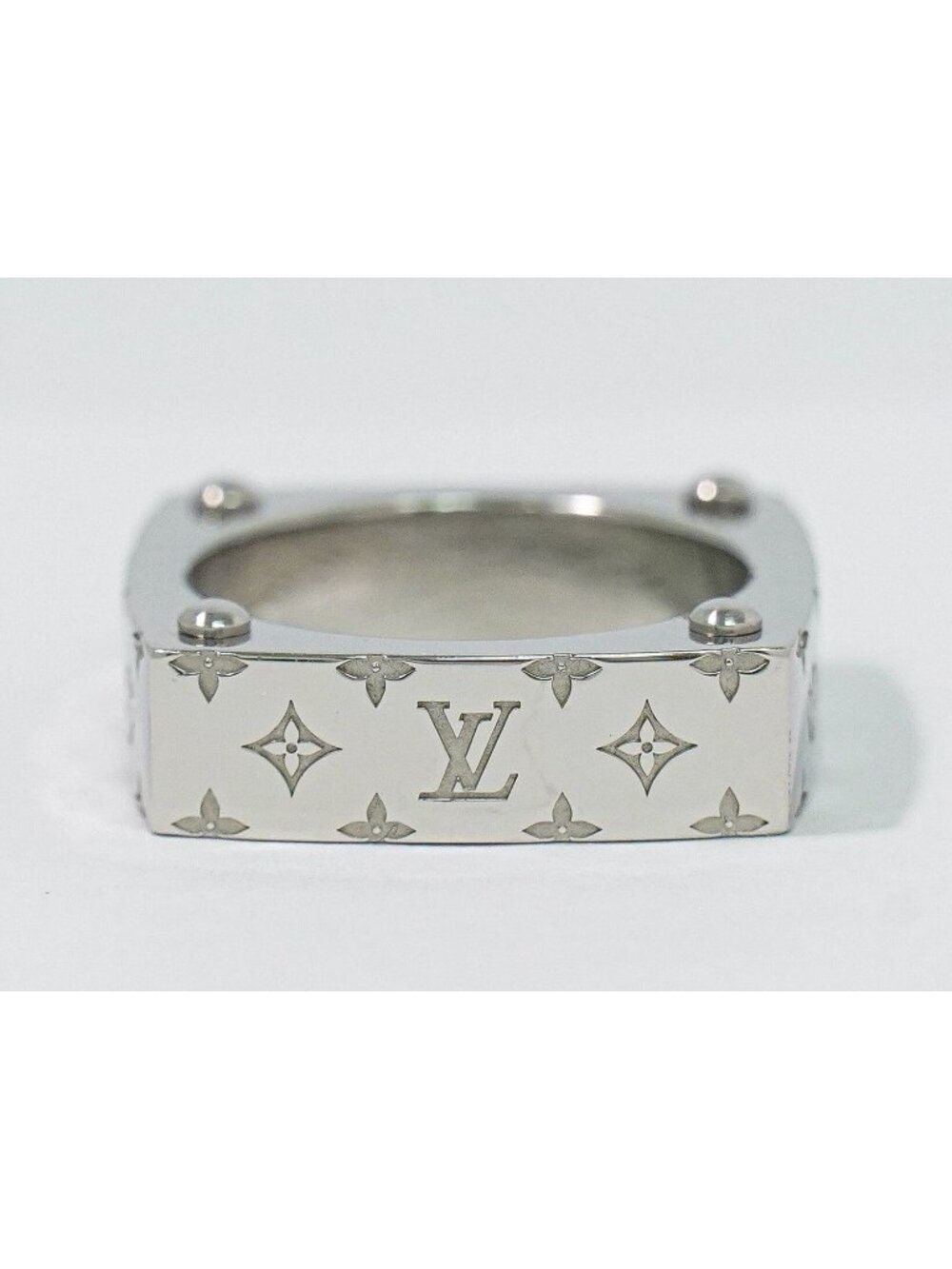 Louis Vuitton LV Ring Monogram Gold M Metal Silver - Picture 4 of 10